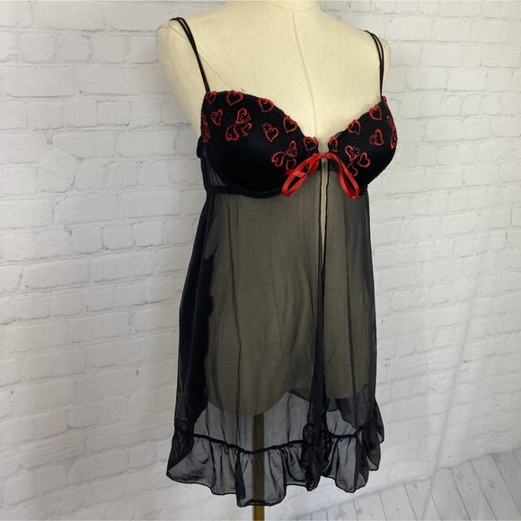 ⭐ 3/$15 Inner Secrets Large Black Mesh Chemise Red Heart Floral Embroidery - Picture 2 of 9